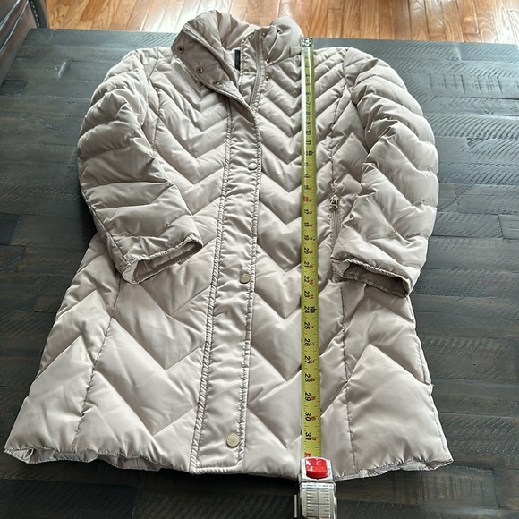 Ladies Warm Winter Coat - Picture 5 of 15